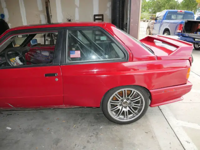 1985 bmw 323i, e30 m3 clone, 5 lug, caged, rolling shell