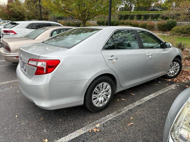 2014 toyota camry le