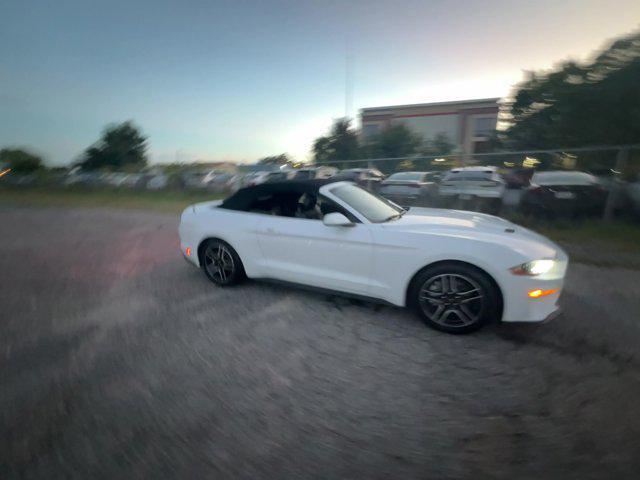 2022 ford mustang ecoboost premium