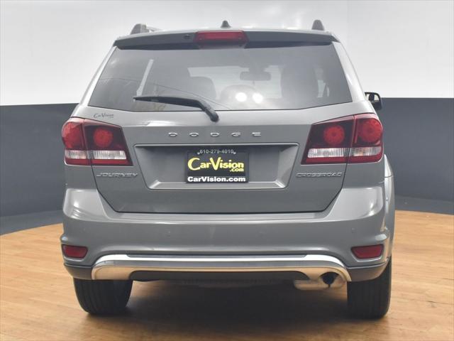 2020 dodge journey crossroad