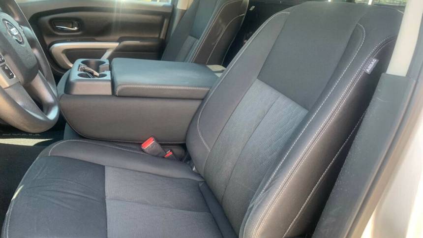 2017 nissan titan xd sv