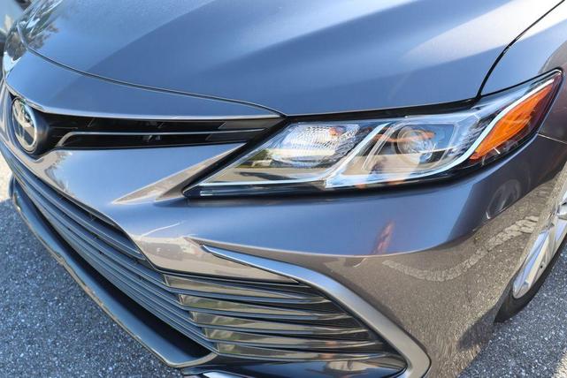 2023 toyota camry le