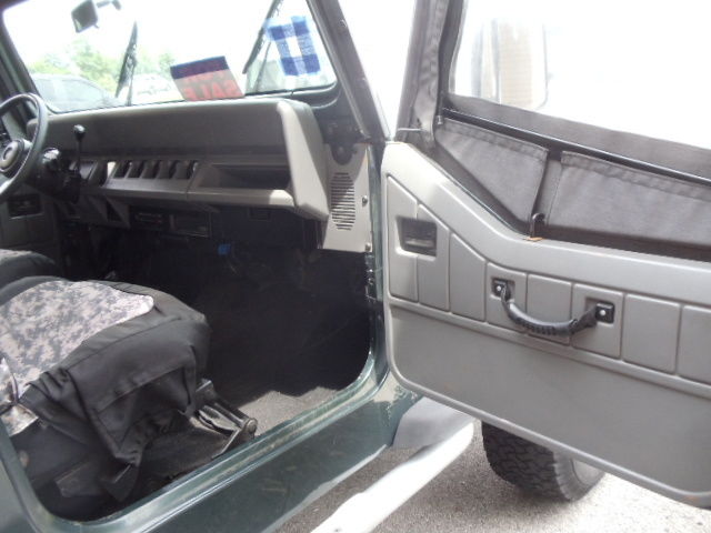 1994 jeep wrangler yj 4.0 six cylinder automatic se sport utility 2-door