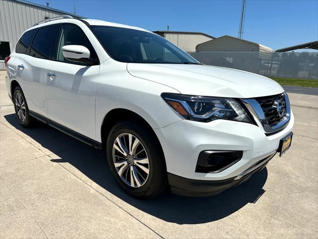2019 nissan pathfinder s