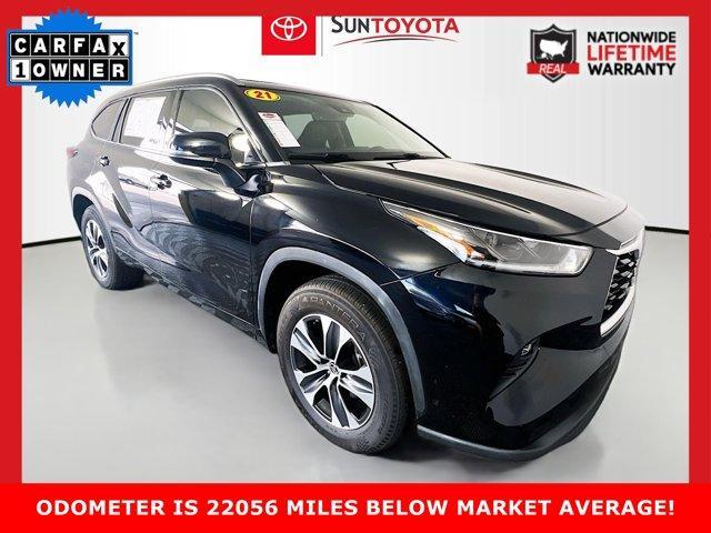 2021 toyota highlander xle