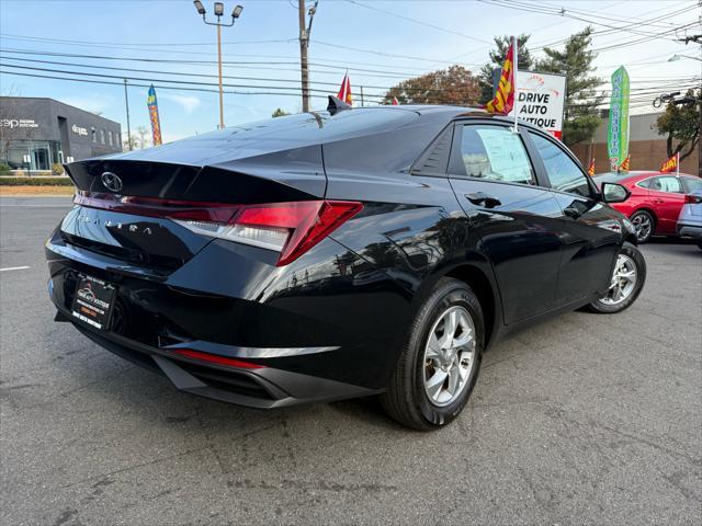 2022 hyundai elantra se
