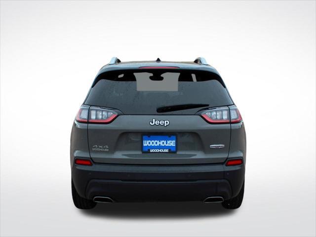 2021 jeep cherokee latitude lux