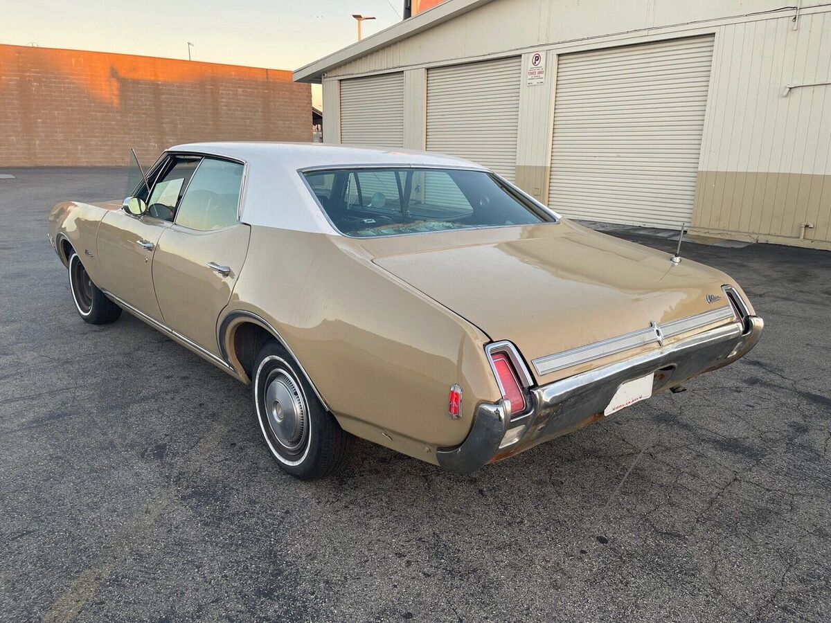 1969 oldsmobile cutlass grey rwd automatic supreme