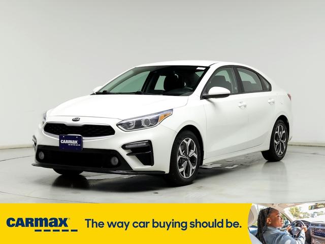2021 kia forte lxs