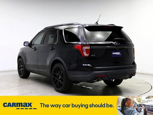 2019 ford explorer xlt
