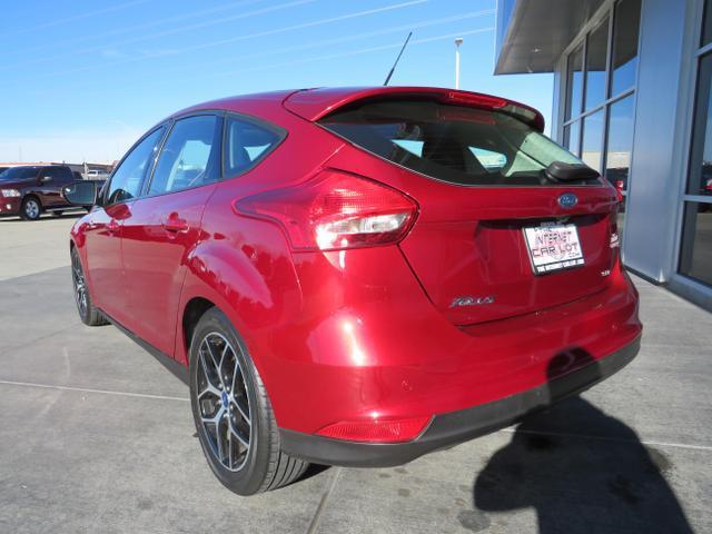 2017 ford focus sel