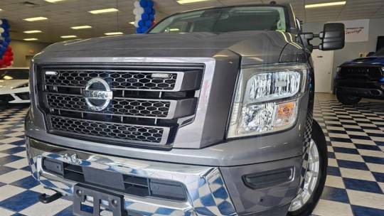 2021 nissan titan xd sv