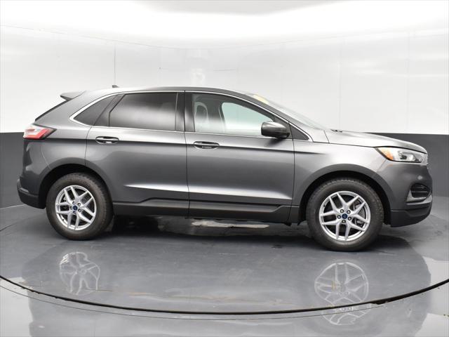 2022 ford edge sel