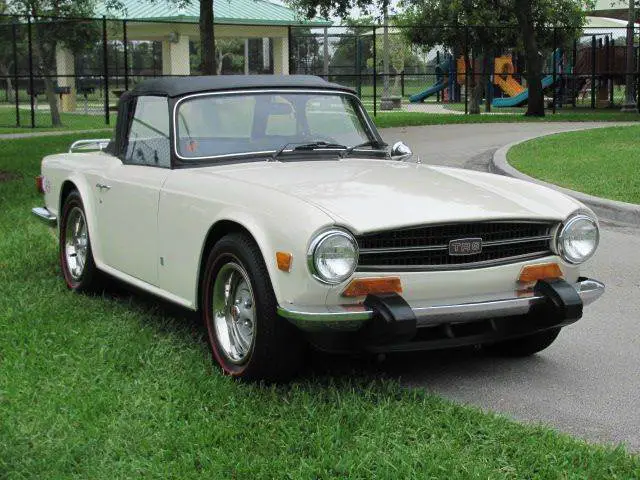 1974 triumph tr6, white w/ blue int. terrific condition, 4 spd, recent service
