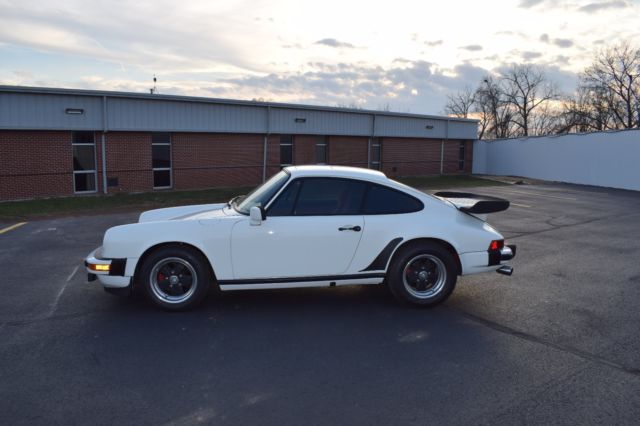 1980 porsche 911 sc 3.0 v6 non turbo white with sunroof and lots of chrome