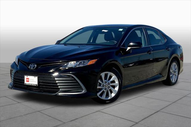 2024 toyota camry le