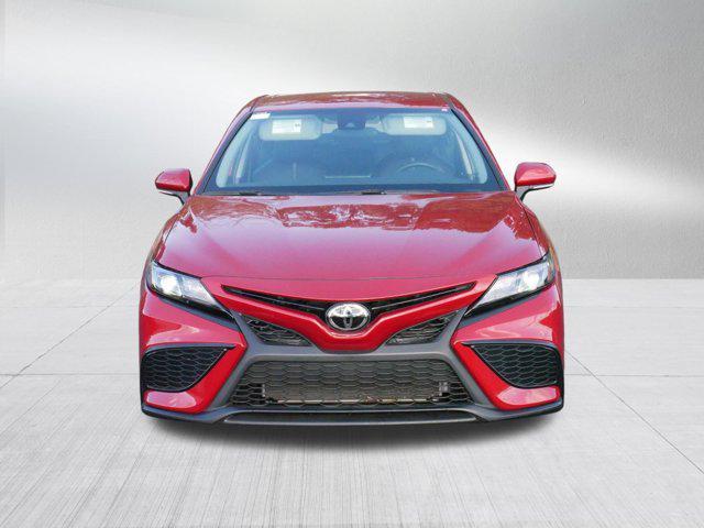 2022 toyota camry se