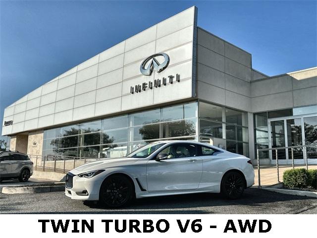 2022 infiniti q60 luxe