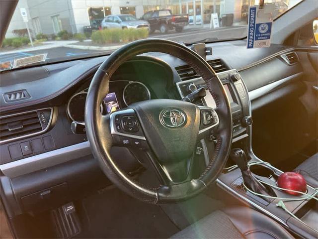 2015 toyota camry se