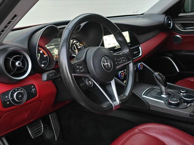 2018 alfa romeo giulia ti lusso