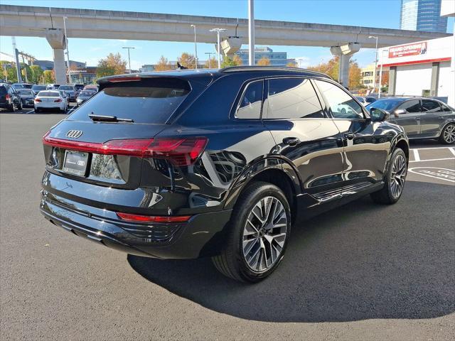 2024 audi q8 e-tron premium plus