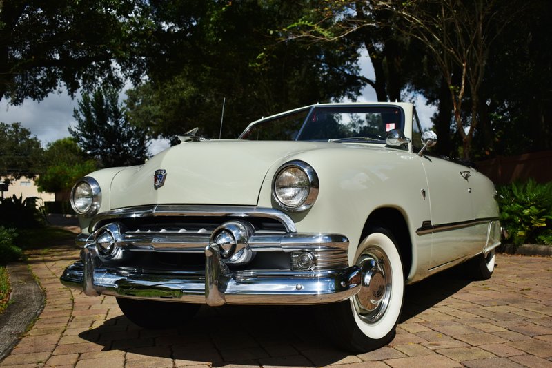 1951 ford custom