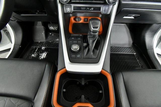 2022 toyota rav4 adventure