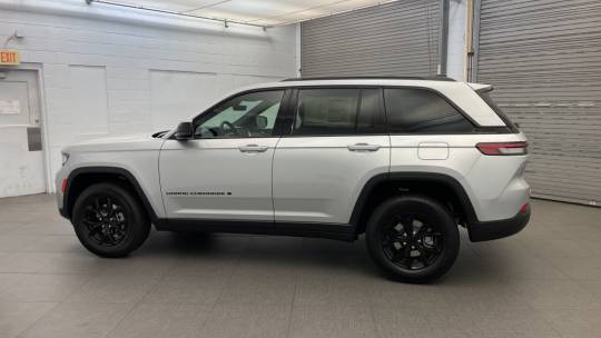 2025 Jeep Grand Cherokee