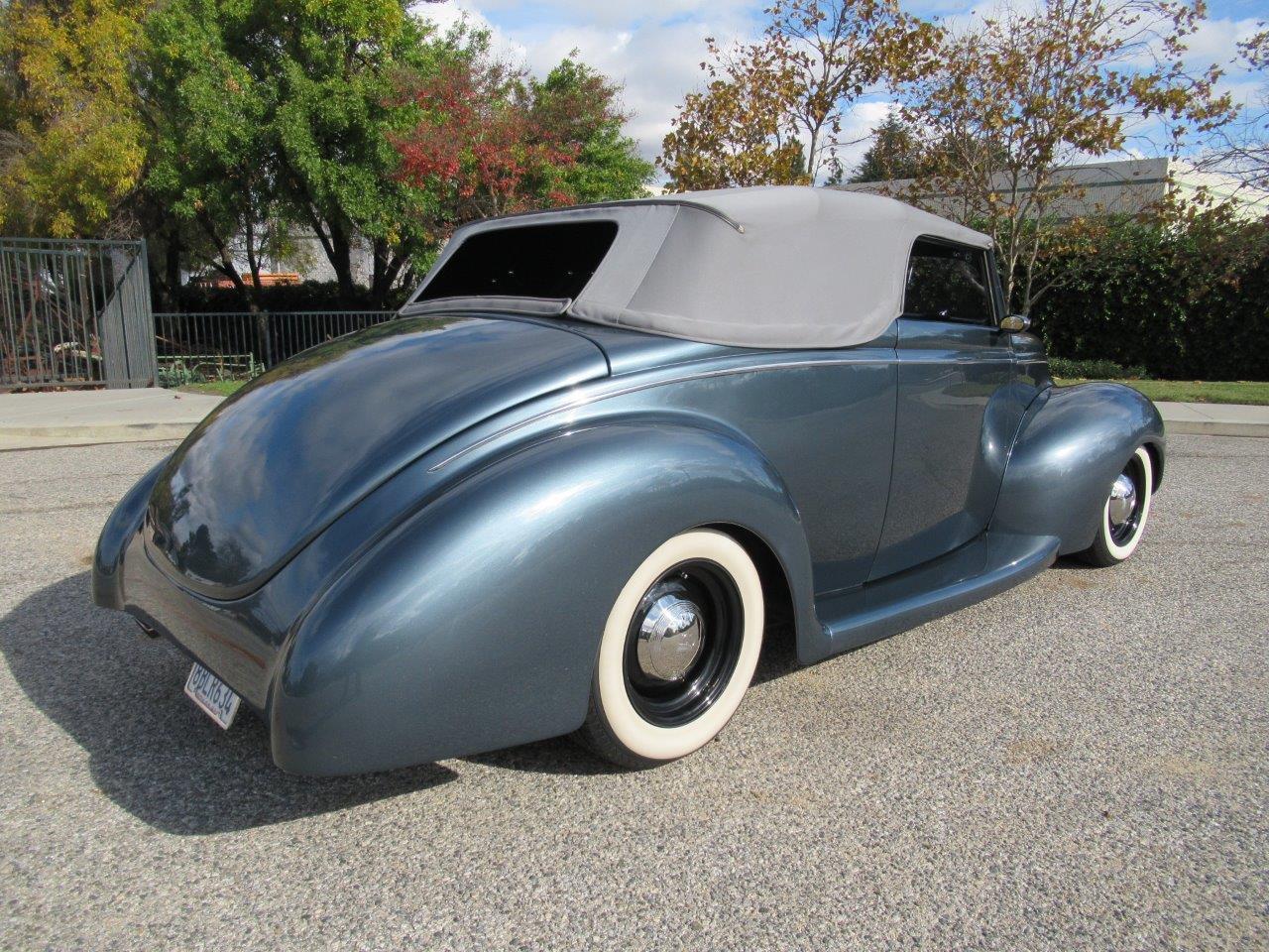 1939 ford deluxe