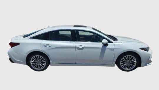 2019 toyota avalon hybrid limited