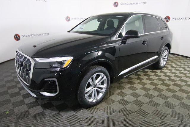 2025 audi q7 45 premium