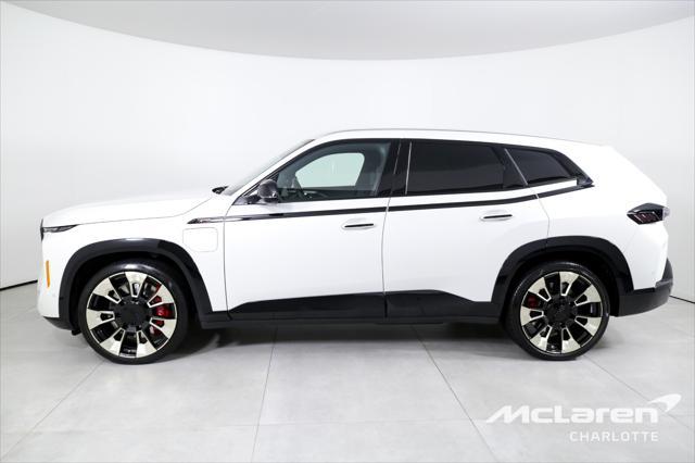 2024 bmw xm label red