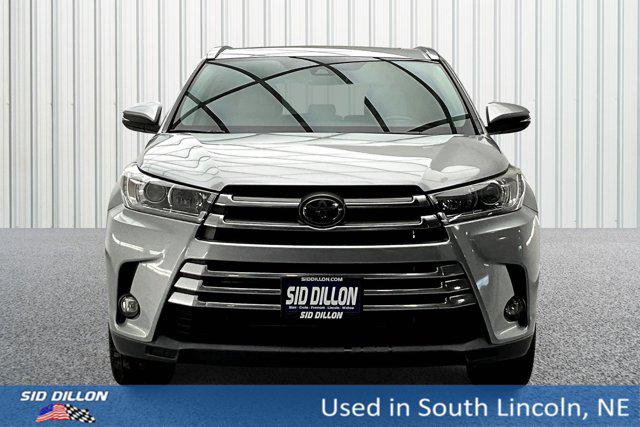 2018 toyota highlander limited