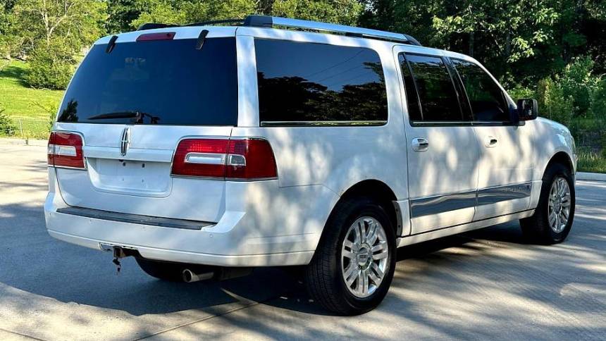 2009 lincoln navigator l base