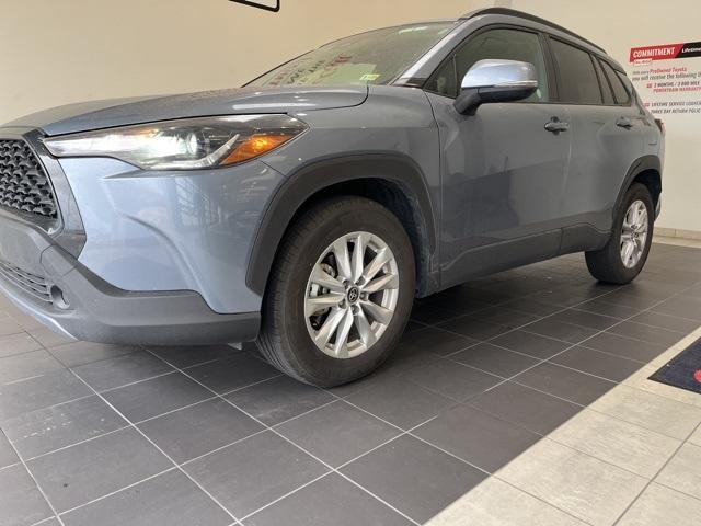 2024 toyota corolla cross le