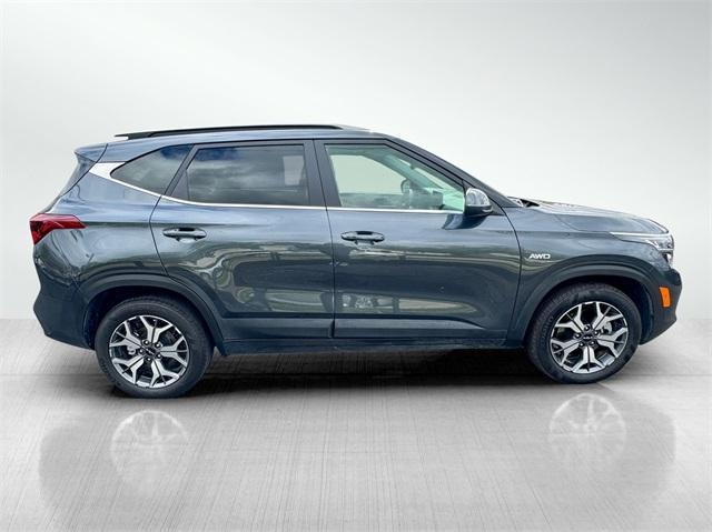 2023 kia seltos ex