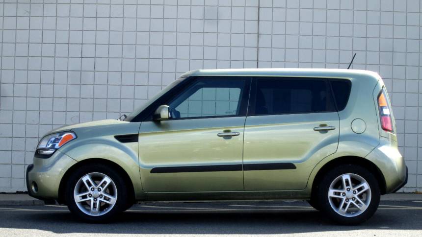 2011 kia soul +