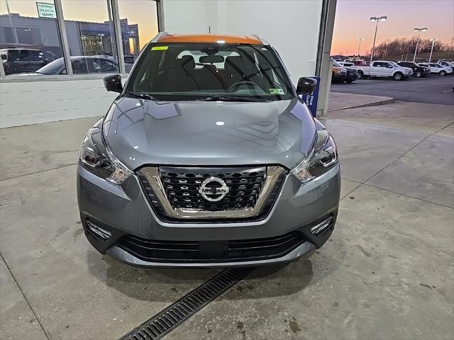 2020 nissan kicks sr