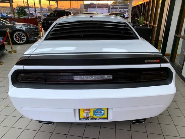 2012 dodge challenger srt8 392