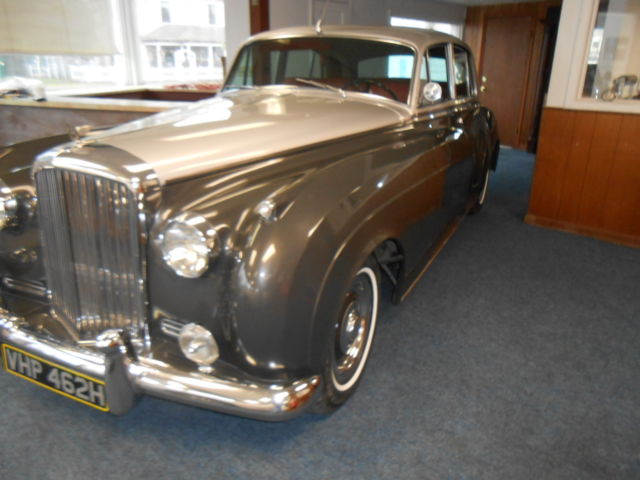 1961 bentley s2 sedan ,left drive survivor ,all original ,runs excellent ,lo res