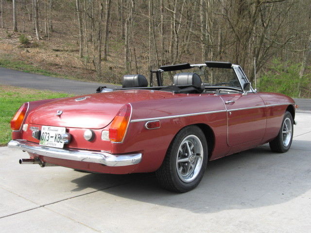 1974 mgb roadster / factory overdrive