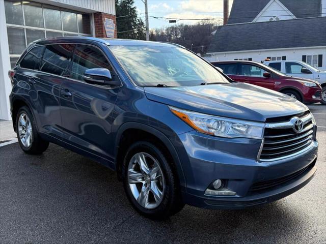 2015 toyota highlander limited