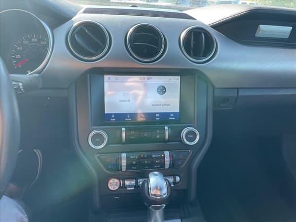 2022 ford mustang in chicago, illinois
