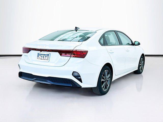 2023 kia forte lxs