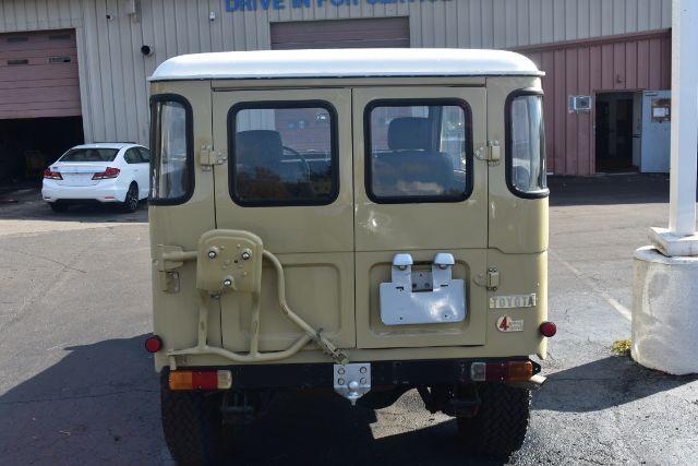 1975 toyota land cruiser