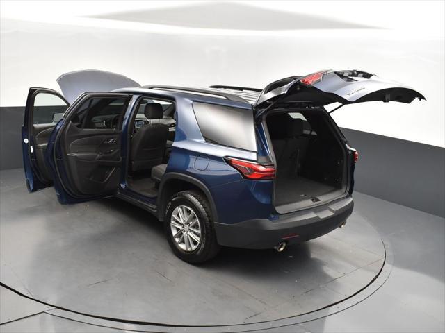 2023 chevrolet traverse lt cloth
