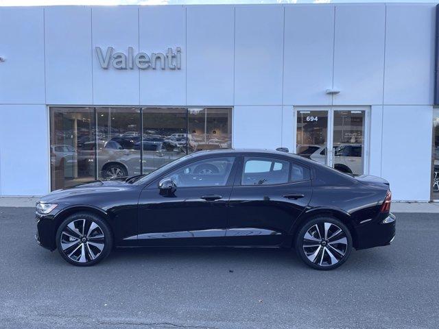 2022 volvo s60 momentum