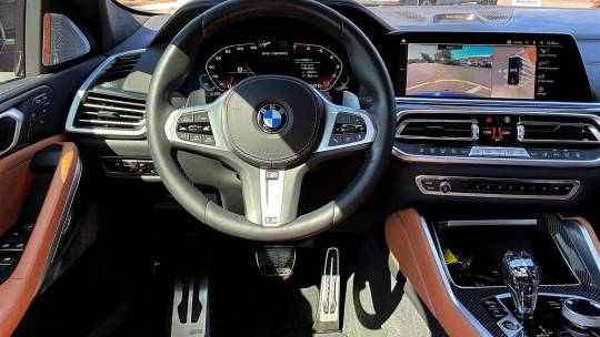 2022 BMW X6