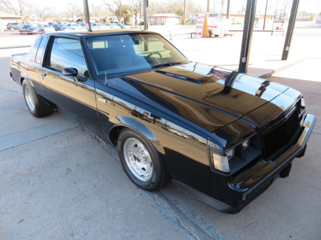 1985 black grand national!