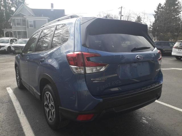 2024 subaru forester premium